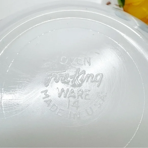 Vintage Fire King Gay Fad Fruit Painted Nesting Bowls - Picture 8 of 14